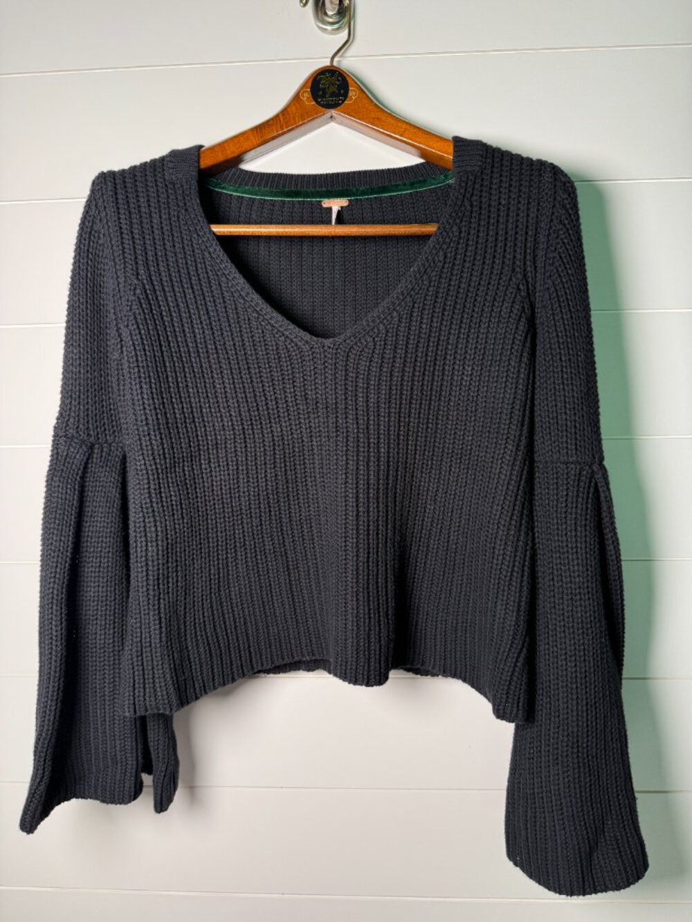 Free People Black Damsel Cable Knit V Neck Pullover and Long Bell Sleeves Sz M